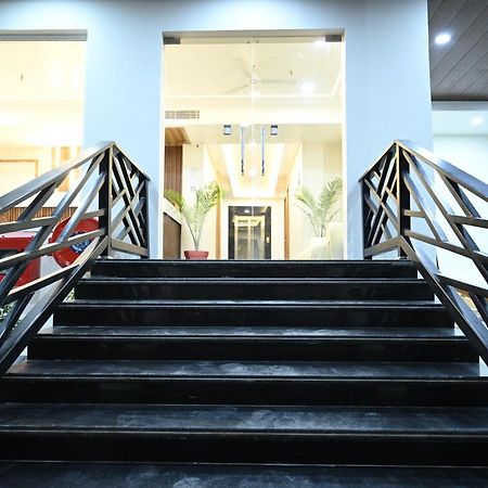 The Janki Hotel Ayodhya Exterior foto